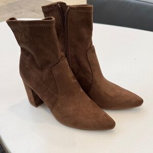 Old Navy Brown Suede Pointed Toe Block Heel Ankle Boots